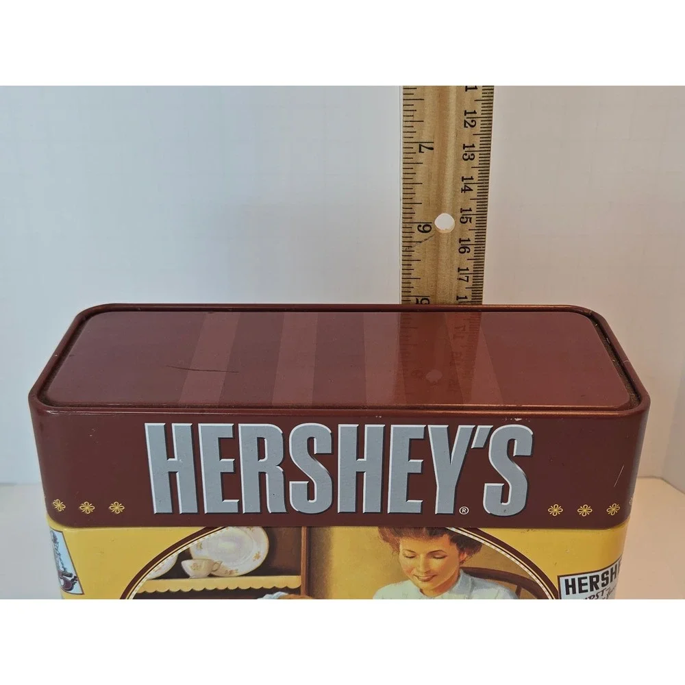 Hershey's Vintage Style Recipe Tin with Dividers and Cards Brown Yellow 2013